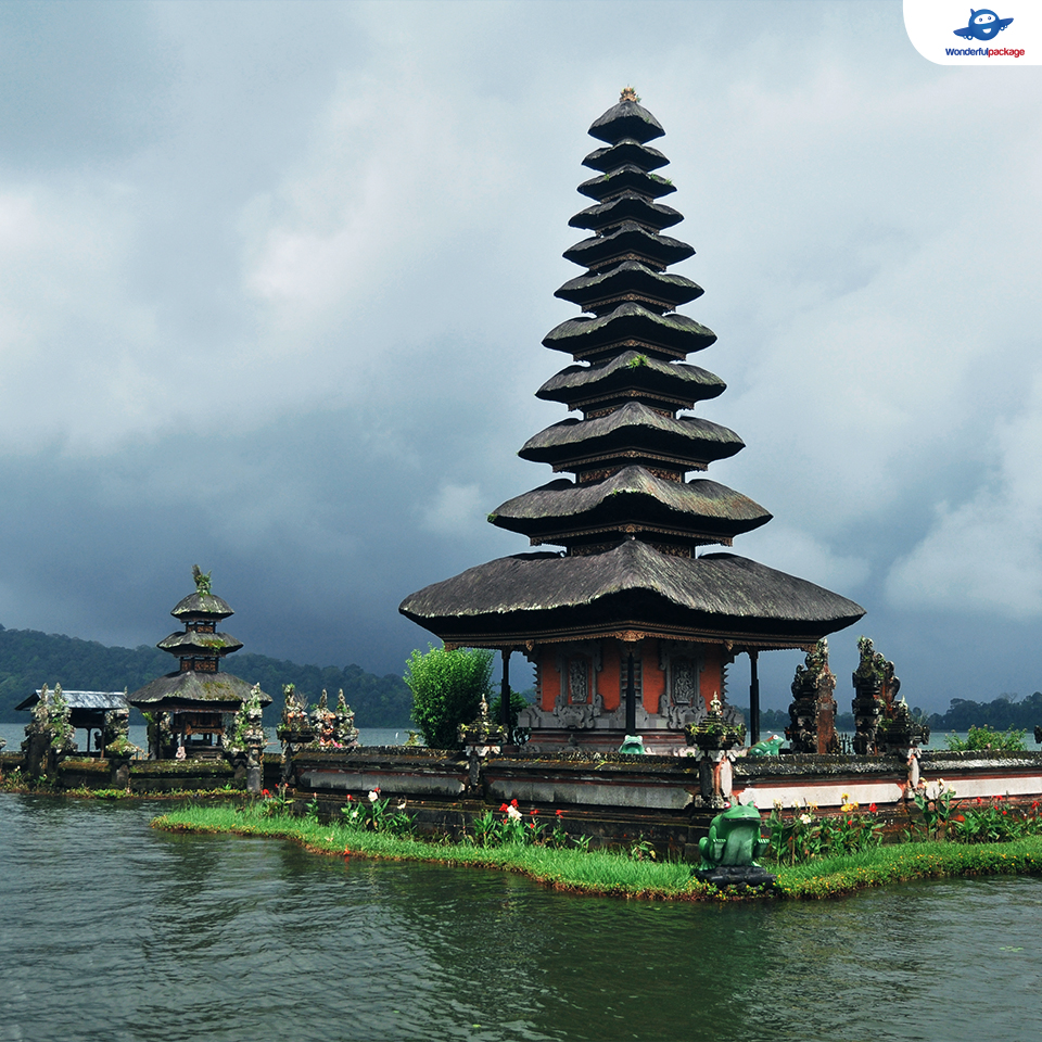 วัดอูลันดานูบราตัน (Pura Ulun Danu Bratan) บาหลี