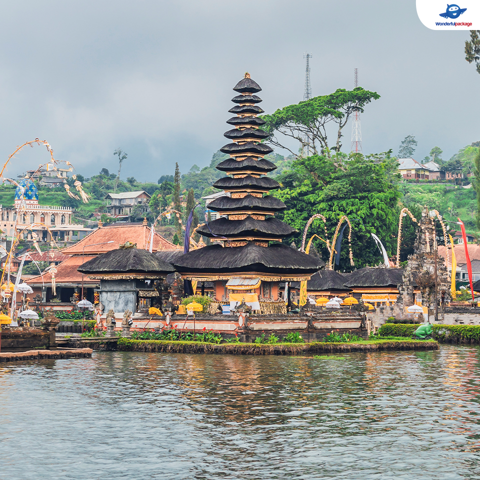 วัดอูลันดานูบราตัน (Pura Ulun Danu Bratan) บาหลี