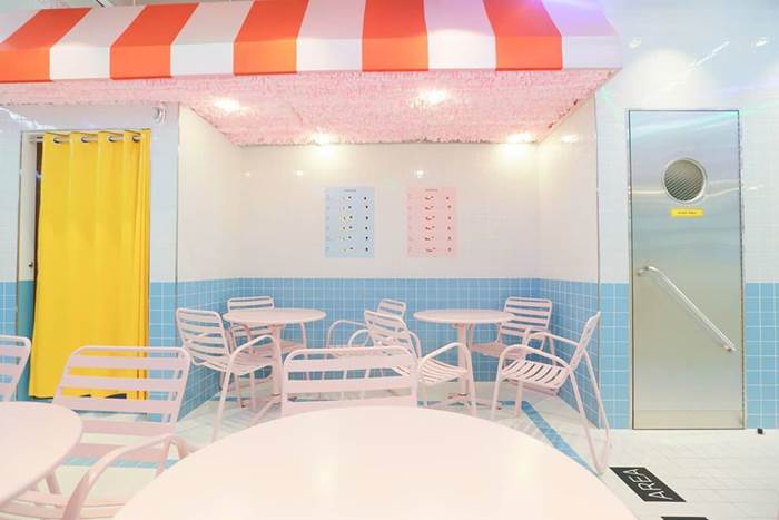 Pink Pool Cafe