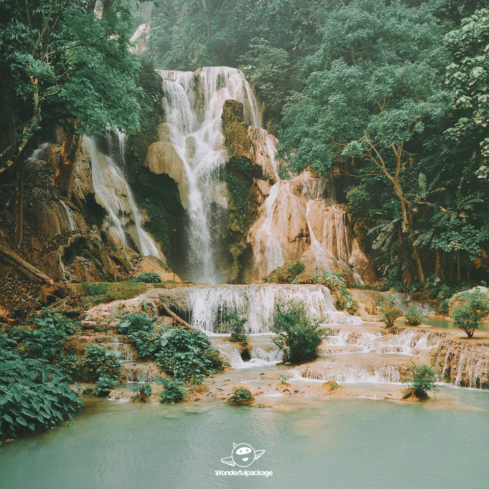 Tat Kuang Si Waterfalls อลังการน้ำตกตาดกวางสี @Laos