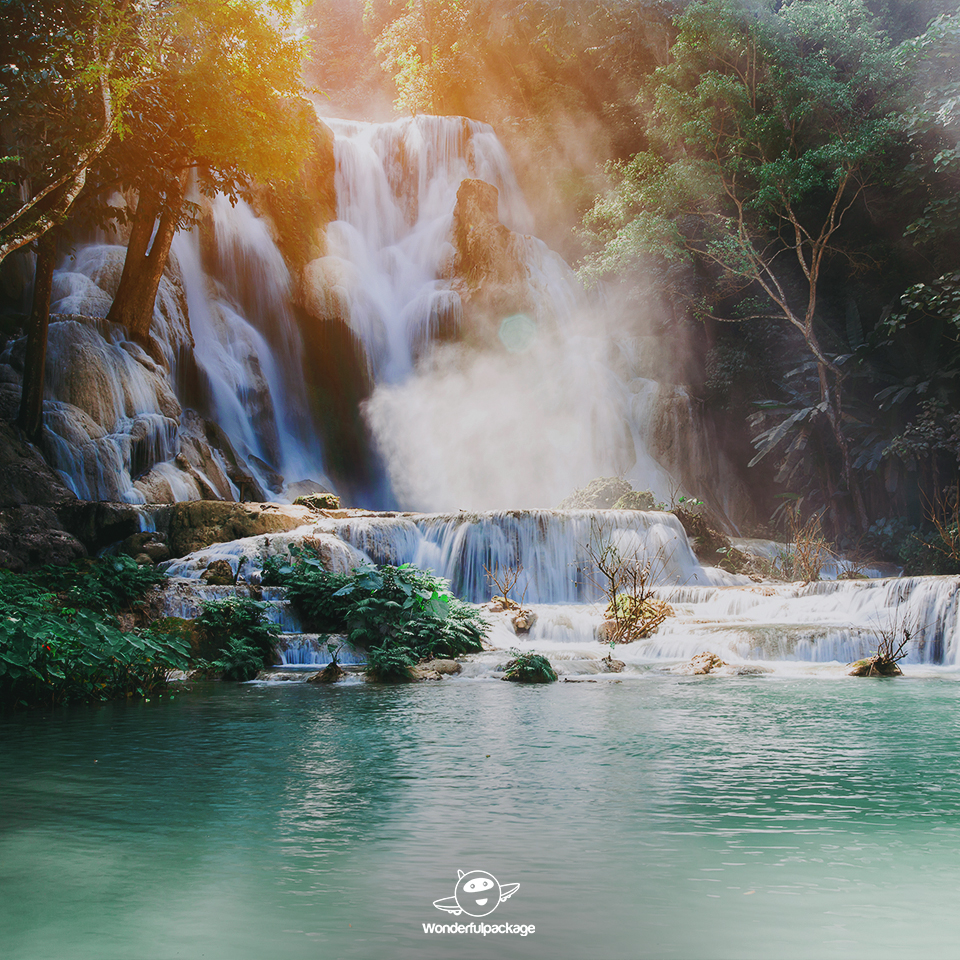 Tat Kuang Si Waterfalls อลังการน้ำตกตาดกวางสี @Laos