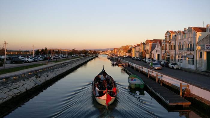 อาวีโร (Aveiro) 