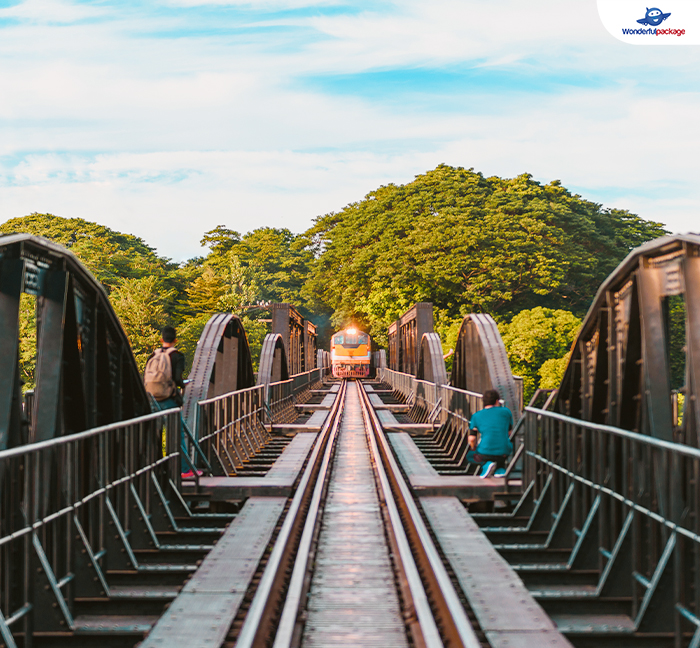 Sweet Valentine ควงคู่นั่งรถไฟสุดหรู เปิดประสบการณ์หวานรับวาเลนไทน์