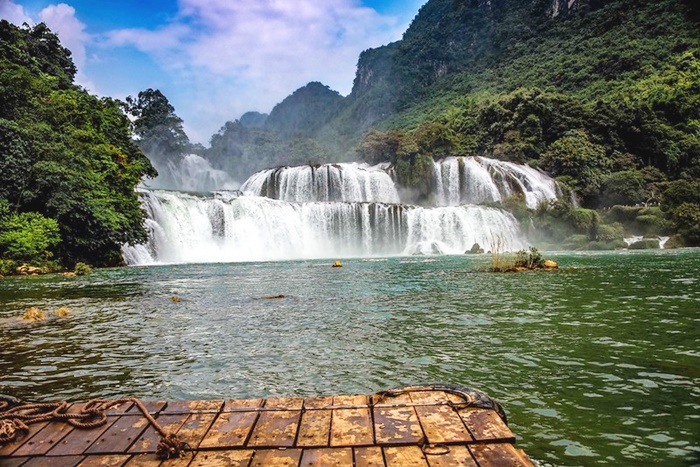 น้ำตกบ่านซก (Ban Gioc Waterfall)