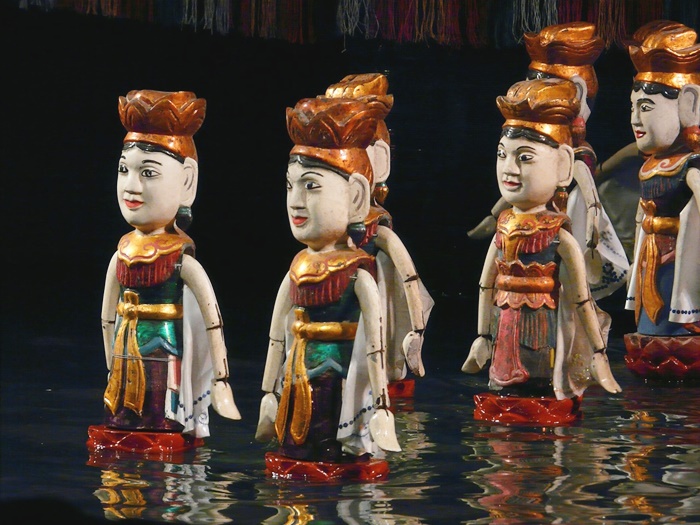 โชว์หุ่นกระบอกน้ำ (Water Puppet)