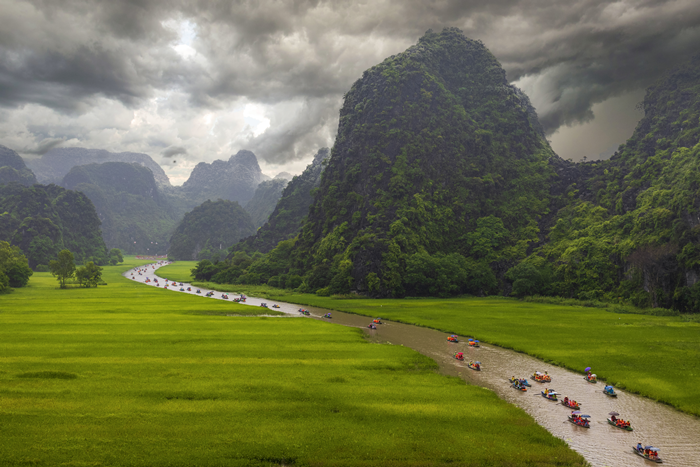เที่ยวเวียดนามเหนือ นิงห์บิงห์ ล่องเรือชมความสวยงามของจ่างอาน