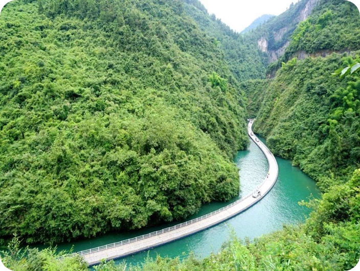 ทัวร์ส่วนตัวจางเจียเจี้ยถ้ำประตูสวรรค์ เมืองโบราณเฟิ่งหวง 5 วัน 4 คืน