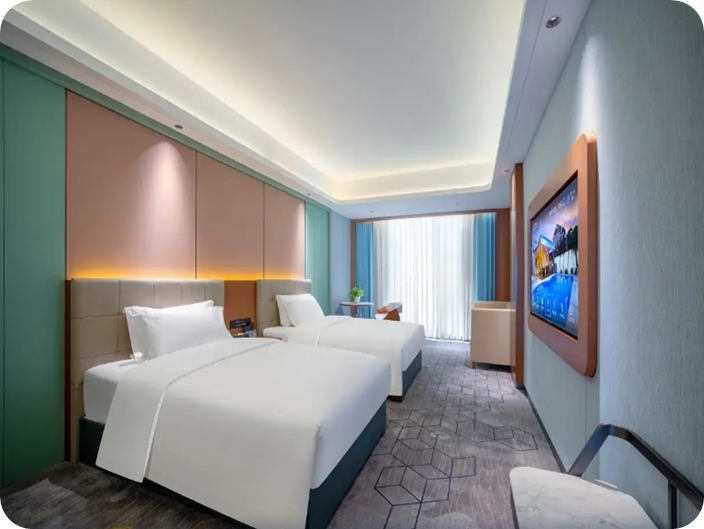 PHOENIX INTERNATIONAL HOTEL