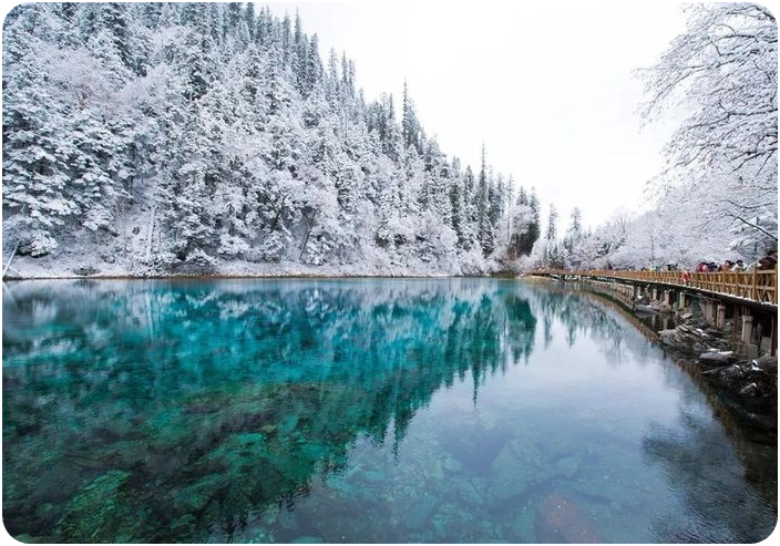 ทะเลสาบยาว (Long Lake) จิ่วจ้ายโกว