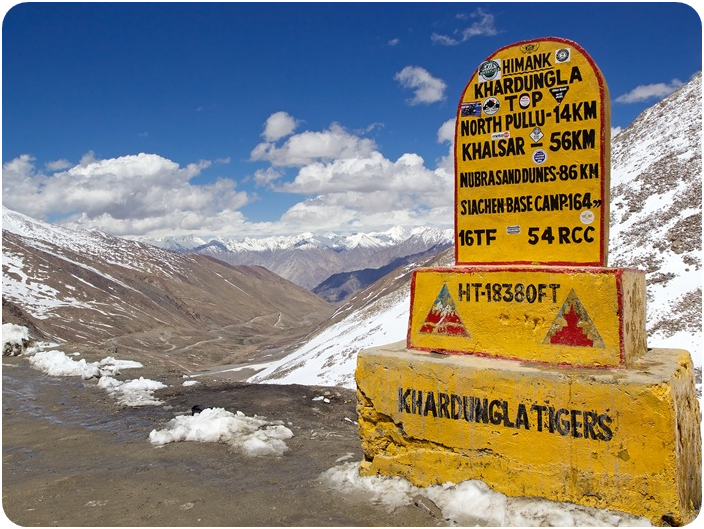 ถนนคาร์ดุงลา พาส (Khardung La Pass)