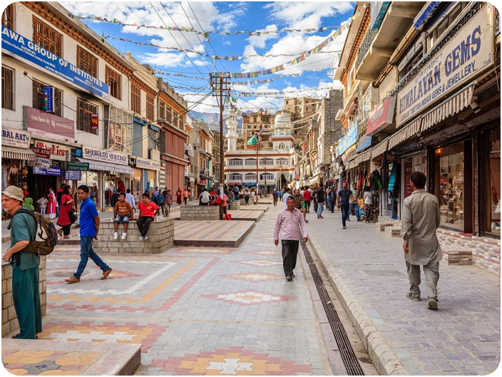 ตลาดเลห์ มาร์เก็ต (Leh Market)